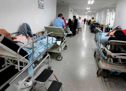 Precandidatos presidenciales y expresidentes se unen en foro para debatir crisis de la salud