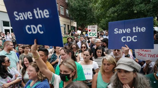 Crise Institucional no CDC após Demissão da Diretora pela Casa Branca