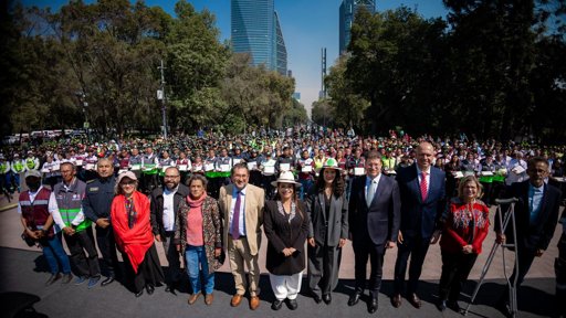 Gobierno de la CDMX honra a servidores públicos con la insignia “Yaotl” por actos heroicos
