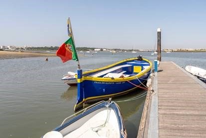 A “Velhinha” Baleeira do Seixal Volta a Navegar, Unindo Tradição e Comunidade