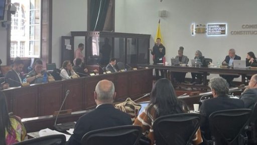 Avanza en el Congreso ley “anti-clanes” que prohibiría a familiares de mandatarios aspirar al legislativo