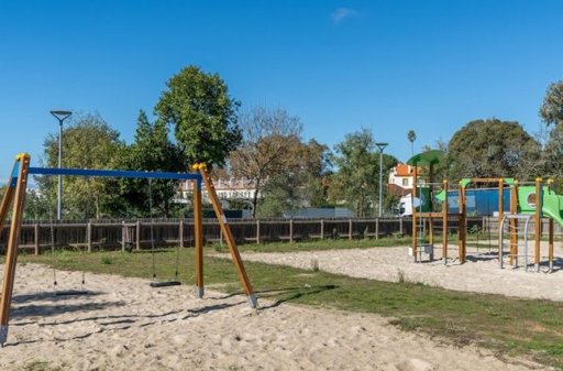 Ílhavo Reforça Espaços de Lazer com Investimento em Parques Infantis