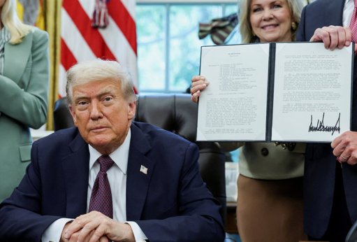 Trump demanda a The New York Times por 15 mil millones de dólares por difamación