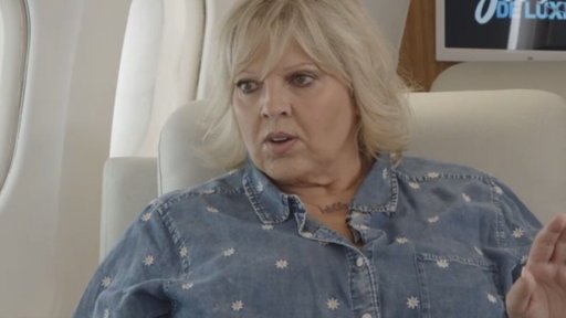 Laurence Boccolini quitte France Télévisions, Camille Cerf reprend "Mot de passe"