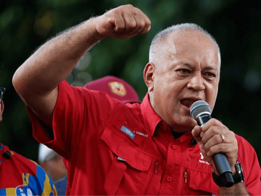 Maduro prepara al país para una "lucha armada" ante la amenaza de EE.

UU.