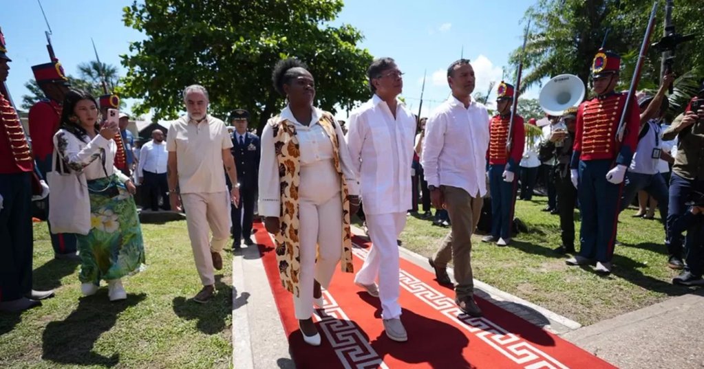 Petro y Francia Márquez escenifican reconciliación en medio de tensiones