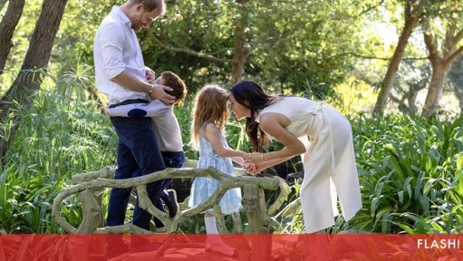 Os Duques de Sussex: Um Cartão de Natal Familiar e Novas Direções para a Fundação Archewell