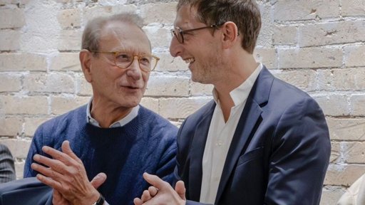 Municipales à Paris : l'ancien maire Bertrand Delanoë s'engage "totalement" pour la gauche