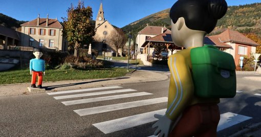 Isère : Condamnation d'un septuagénaire 40 ans après des agressions sexuelles sur fillettes