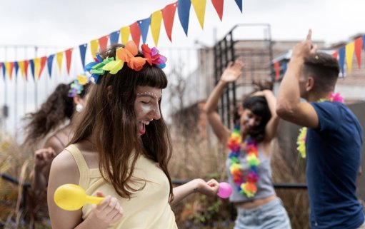 El Carnaval de Negros y Blancos se toma Bogotá con un desfile sin precedentes