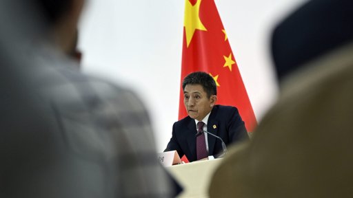 EUA e China alcançam 'acordo preliminar' para evitar escalada tarifária de 100%