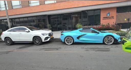 El Incidente del Corvette en Bogotá: Arrogancia y Antecedentes Penales se Hacen Virales