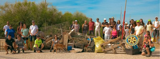 Voluntários retiram quase duas toneladas de resíduos da zona ribeirinha de Alvor