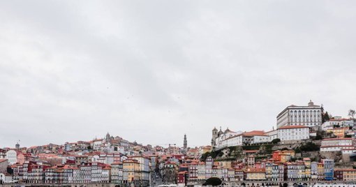 Crise no Alojamento Estudantil: Preços Disparam e Ameaçam Acesso ao Ensino Superior