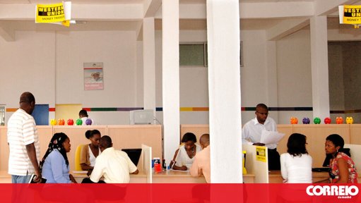 Greve de Professores da Escola Portuguesa de Luanda