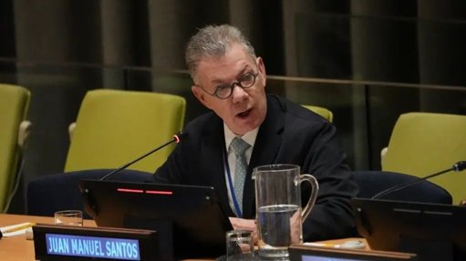 Juan Manuel Santos critica la “Paz Total” de Petro y pide no votar por los extremos en 2026