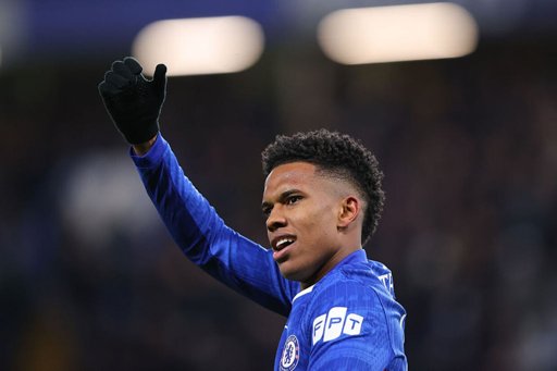 Jovem Estêvão do Chelsea iguala feito de Mbappé e Haaland na Champions