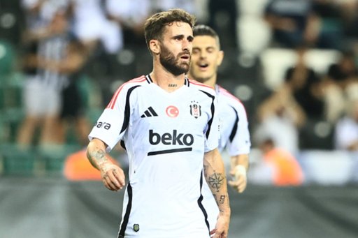 Rafa Silva quer sair do Besiktas mas não termina a carreira