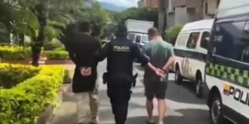 Capturan a dos hombres en Laureles por presunta explotación sexual de dos menores de edad