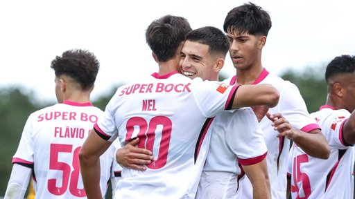 Sporting B goleia e consolida liderança na Segunda Liga