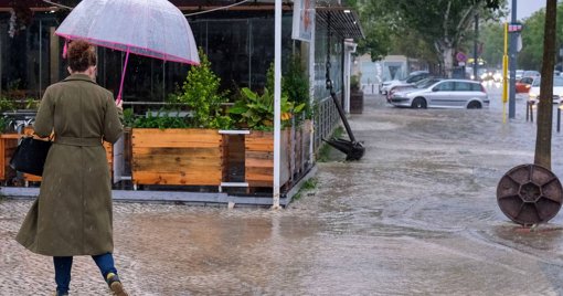 IPMA emite avisos amarelo e laranja para agitação marítima em Portugal continental e Madeira