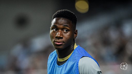 Dário Essugo Operado à Coxa e Retirado da Lista do Chelsea para a Champions