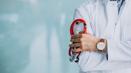 Governo Avança com Medidas para Penalizar Médicos 'Tarefeiros' que Recusem Vínculo ao SNS