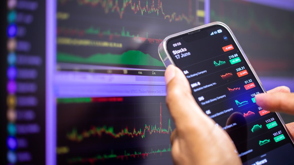 Bitcoin Regista Ligeira Volatilidade Após Máximo Histórico