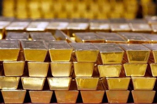 Precio del oro cae por debajo de los 4,000 dólares ante menor demanda de refugio