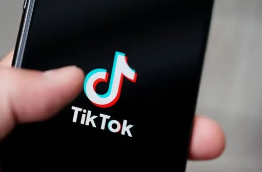 Algoritmo do TikTok Acusado de Recomendar Conteúdo Sexual a Menores