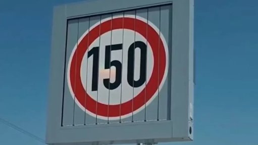 Chéquia Testa Limite de Velocidade de 150 km/h, Liderando Debate Europeu