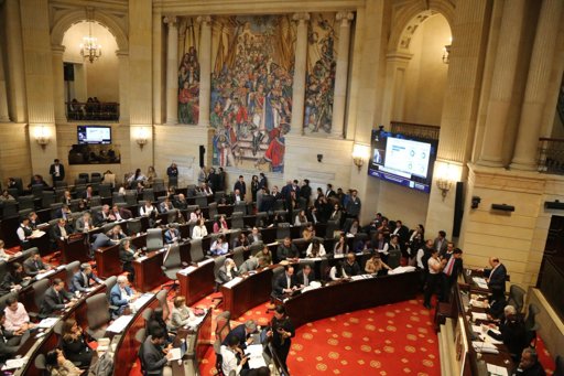 Reforma tributaria del Gobierno Petro, al borde del hundimiento en el Congreso