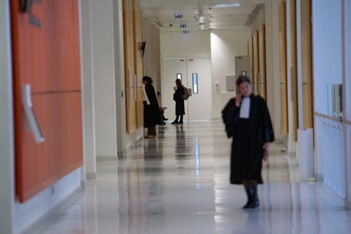 Naufrage meurtrier dans la Manche : neuf passeurs présumés jugés à Paris