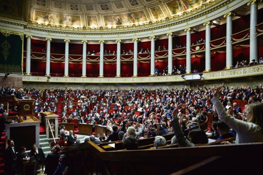 Adoption du budget de la Sécu : une victoire pour le gouvernement, une fracture pour l'opposition