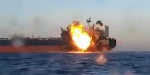 L'Ukraine attaque avec succès deux pétroliers de la flotte fantôme russe en mer Noire