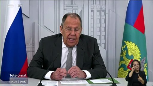 Impasse diplomático na Ucrânia e escalada de ataques a infraestruturas energéticas