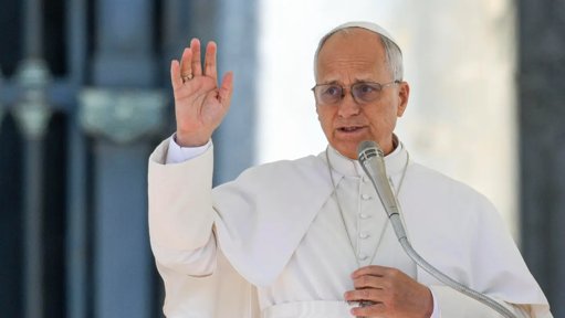 Tensão EUA-Vaticano: Papa Leão XIV Eleva Tom Contra Política Migratória de Trump