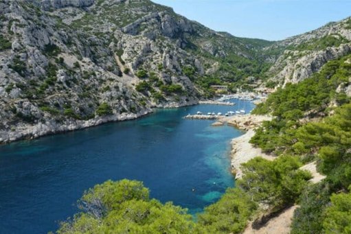 Une opération de dépollution des calanques sur le thème de Harry Potter