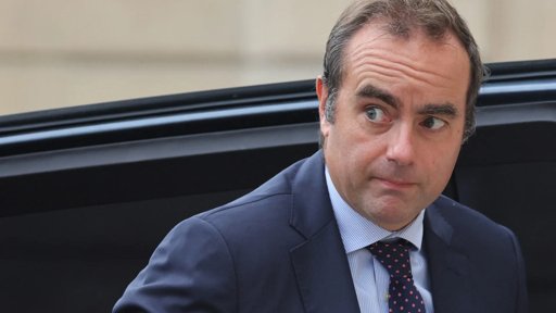 Crise Política em França Gera Preocupação na União Europeia