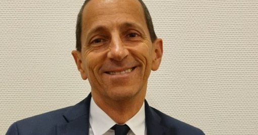 Vague de déclarations de candidatures anticipées à travers la France