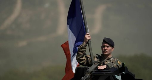 França Anuncia Serviço Militar Voluntário Face à Ameaça Russa