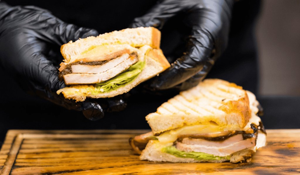 Sectores de consumo muestran dinamismo: crece el mercado de comida rápida y mascotas