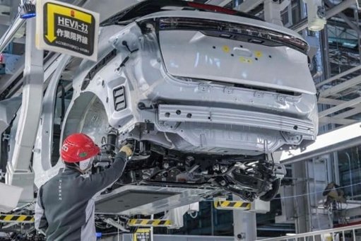 Incertidumbre Arancelaria Acelera Pérdida de Empleos en el Sector Automotriz Mexicano