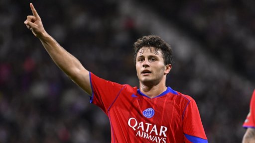 João Neves recupera de lesão e regressa às opções do PSG