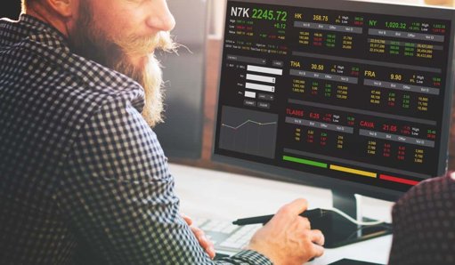 Mercados globales operan con cautela ante resultados de Nvidia y datos de inflación