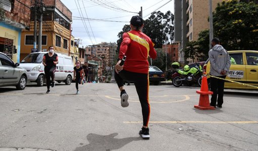 Bogotá Impulsa el Empleo con Cerca de Mil Vacantes y Ferias Laborales en Diciembre