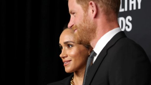 Harry e Meghan na Festa de Kris Jenner: Integração em Hollywood e Nova Controvérsia