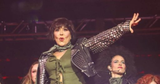 Alejandra Guzmán comparte impactantes radiografías de su columna en Instagram