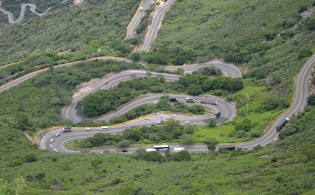 Autoridades en Colombia Implementan Drones y Cámaras Corporales para la Seguridad Vial