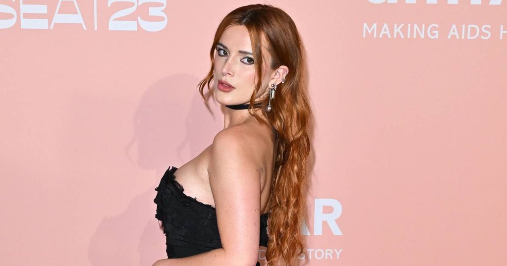 Bella Thorne Desafia Normas de Género com Pedido de Casamento e Enfrenta Críticas